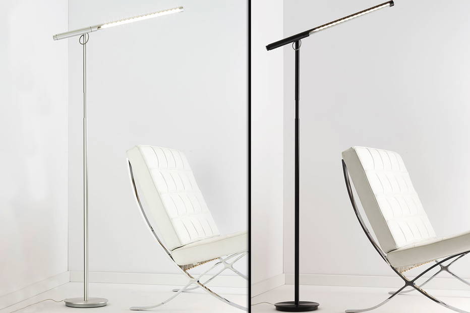 Brazo floor lamp in black and silver colors
