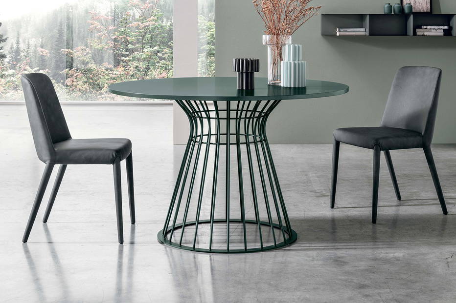 Brigitte kitchen table by Tomasella
