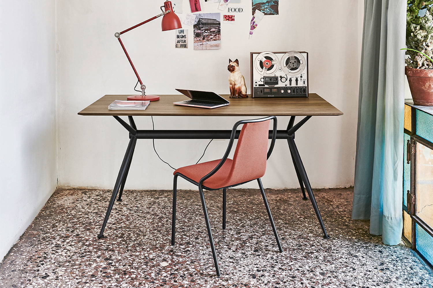 Brioso Dining Table