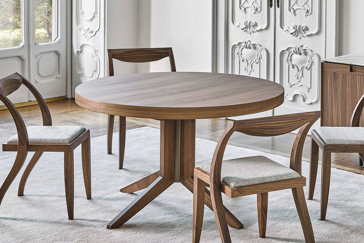 Bryant extension dining table by Porada Bryant extension dining table by Porada