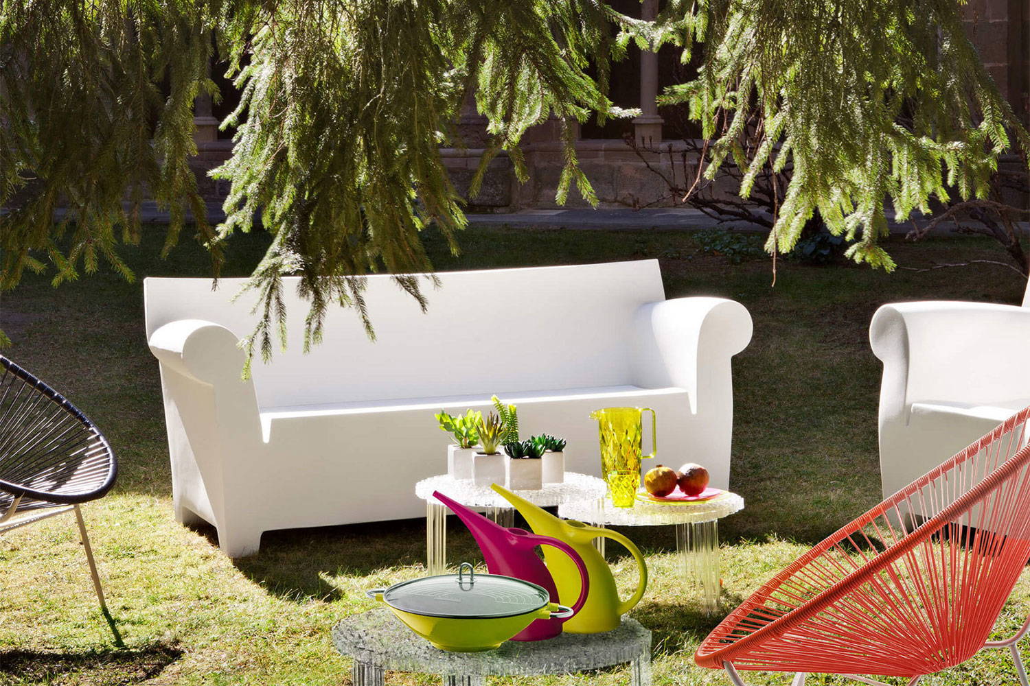 Bubble Club Sofa is outdoor rated, suitable for outdoor settings