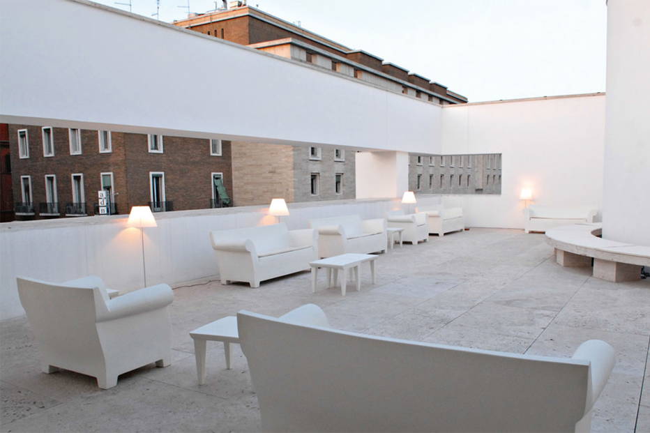 Bubble Club Sofas Quickship outdoor lounge setting