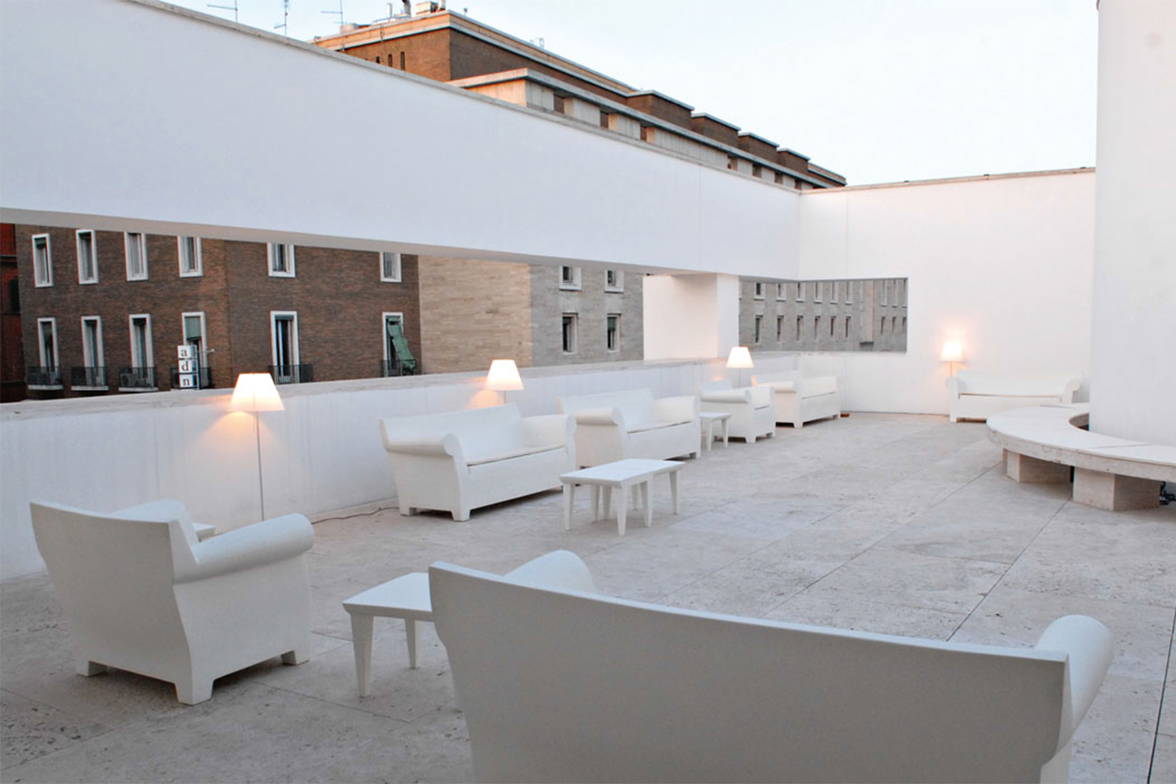 Bubble Club Sofas Quickship outdoor lounge setting Bubble Club Sofas Quickship outdoor lounge setting