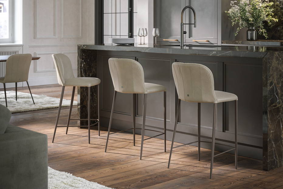 Bustier Counter Stool in kitchen