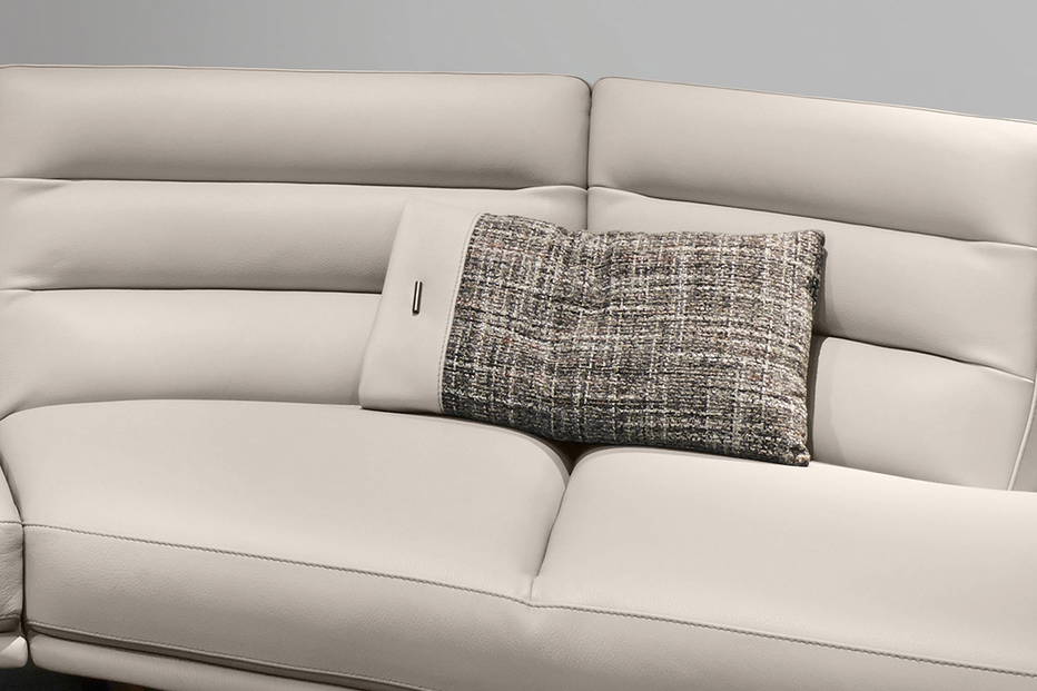 Royal C30 pillow (fabric upholstery with leather accent)