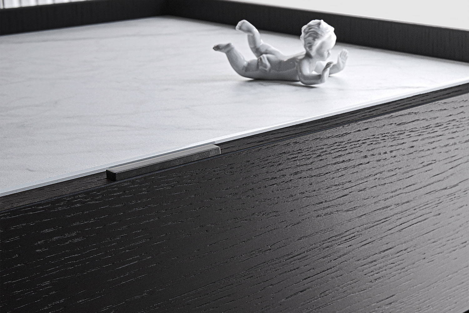 Cabaret Nightstand by San Giacomo | room service 360°
