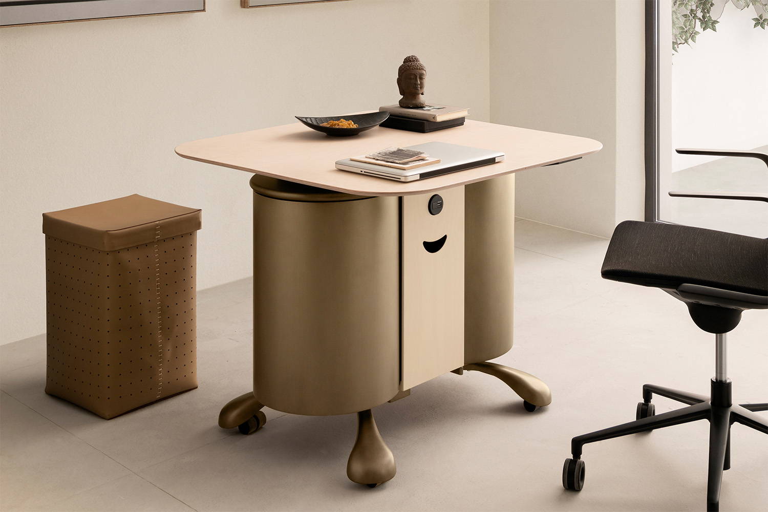 Caddy Desk by Presotto