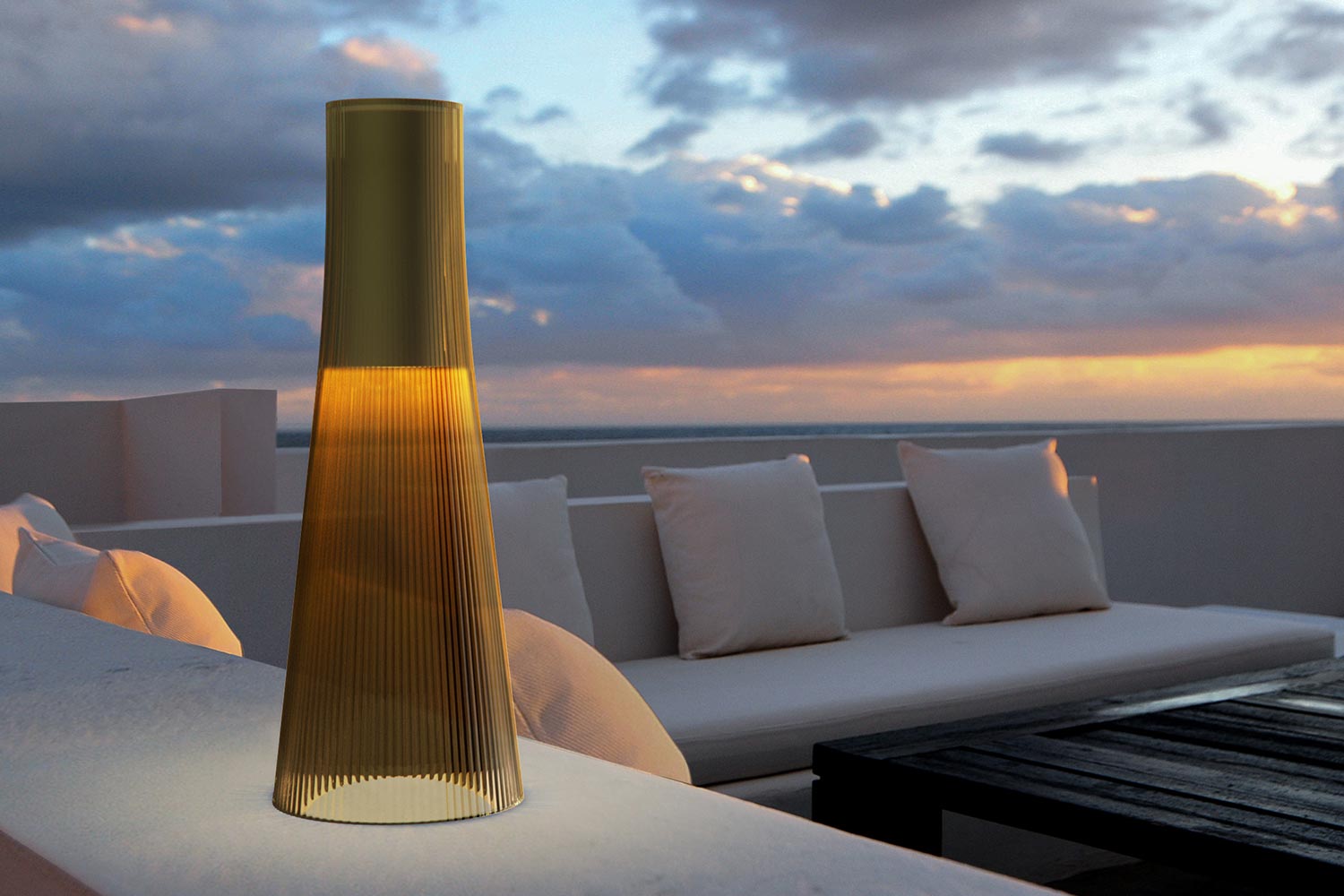 Candel outdoor lamp in a patio setting