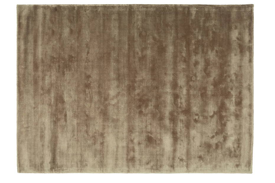 The Casablanca rug in Essential Taupe color.