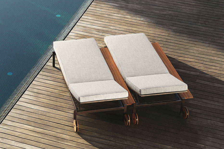 Casilda chaise lounge by Talenti