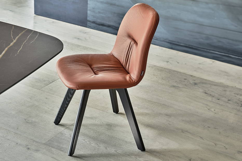 Chantal wood dining chair by Bontempi Casa