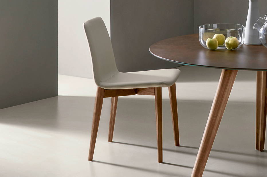 Charlotte dining chair by San Giacomo angled view