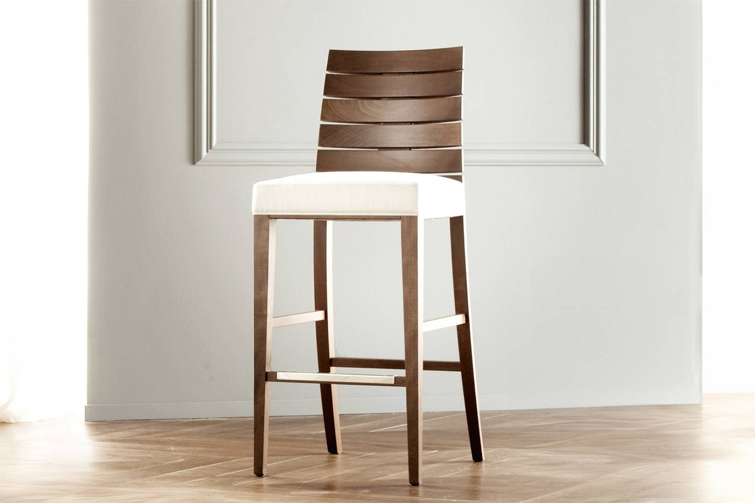 Charm Bar Stool