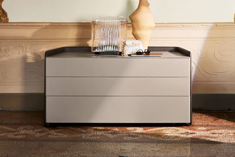 Chloe Dresser