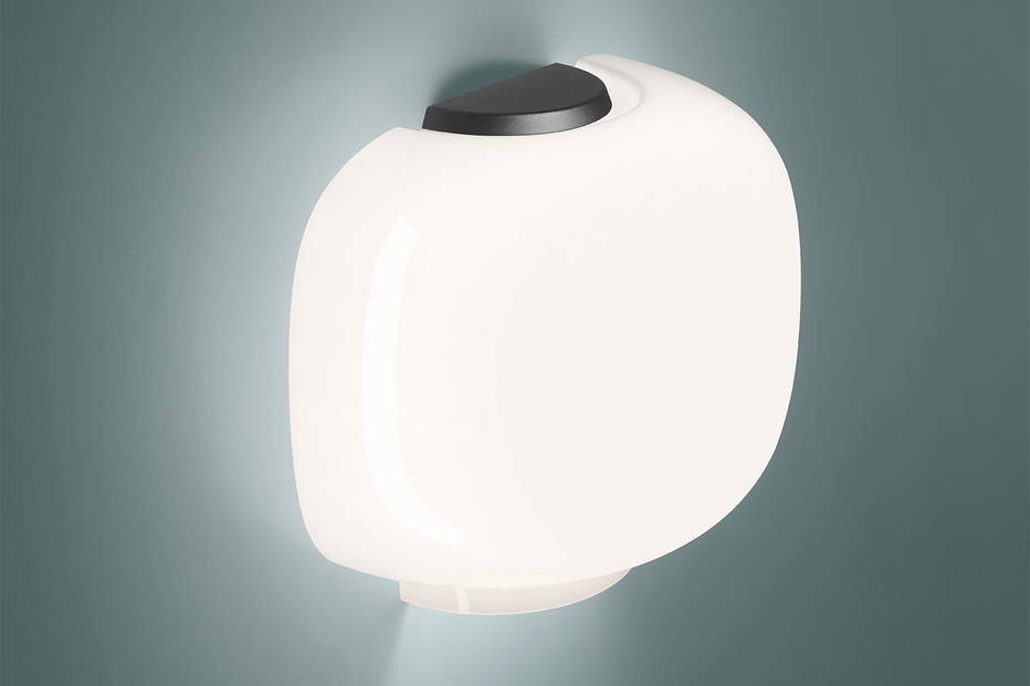 Chouchin Semi wall sconce by Foscarini