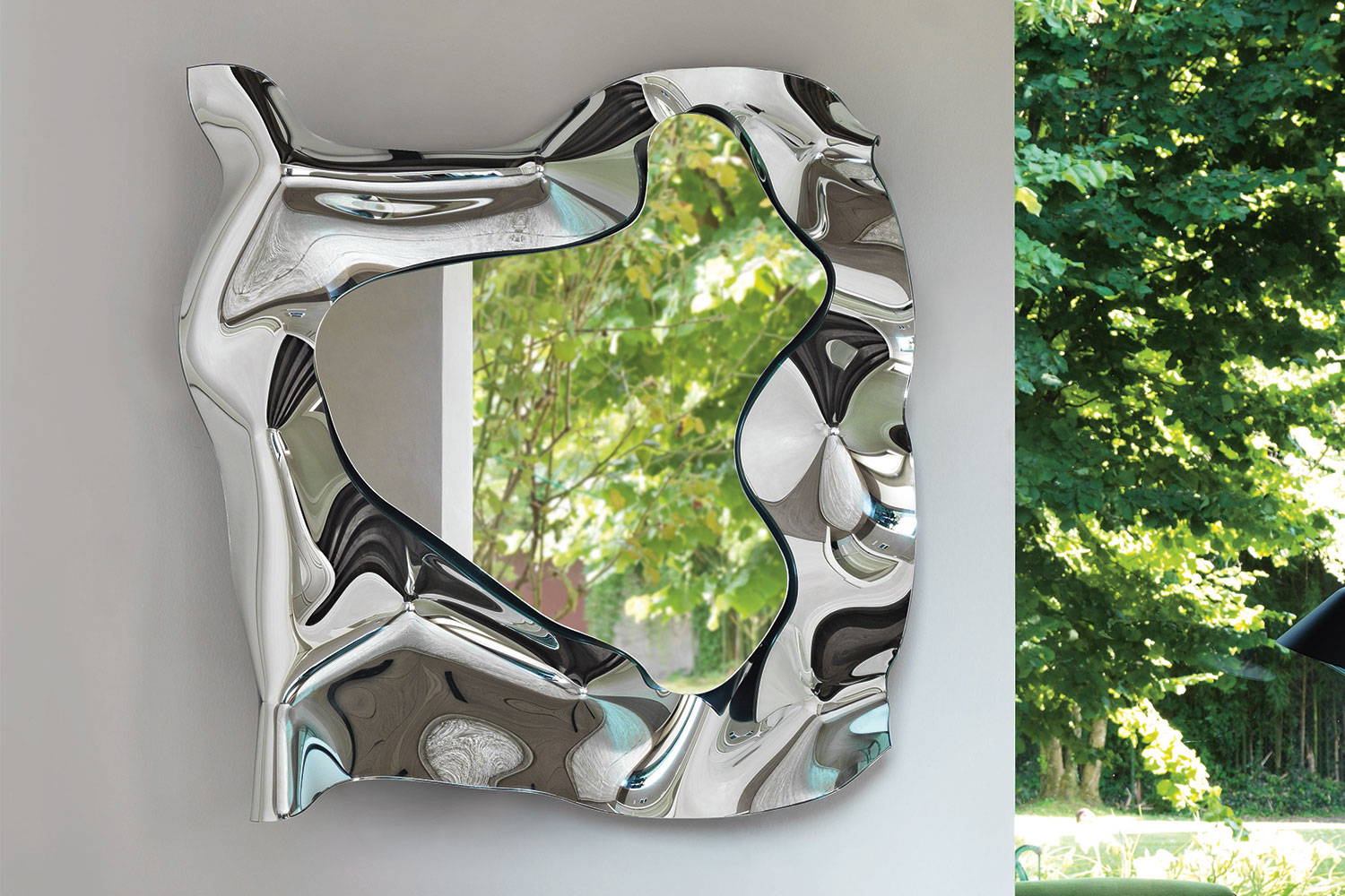 Christine Mirror by Fiam Italia | room service 360°
