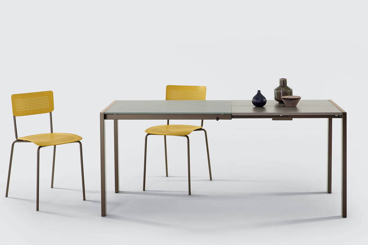 Ciak extension kitchen table with the table extended Ciak extension kitchen table with the table extended