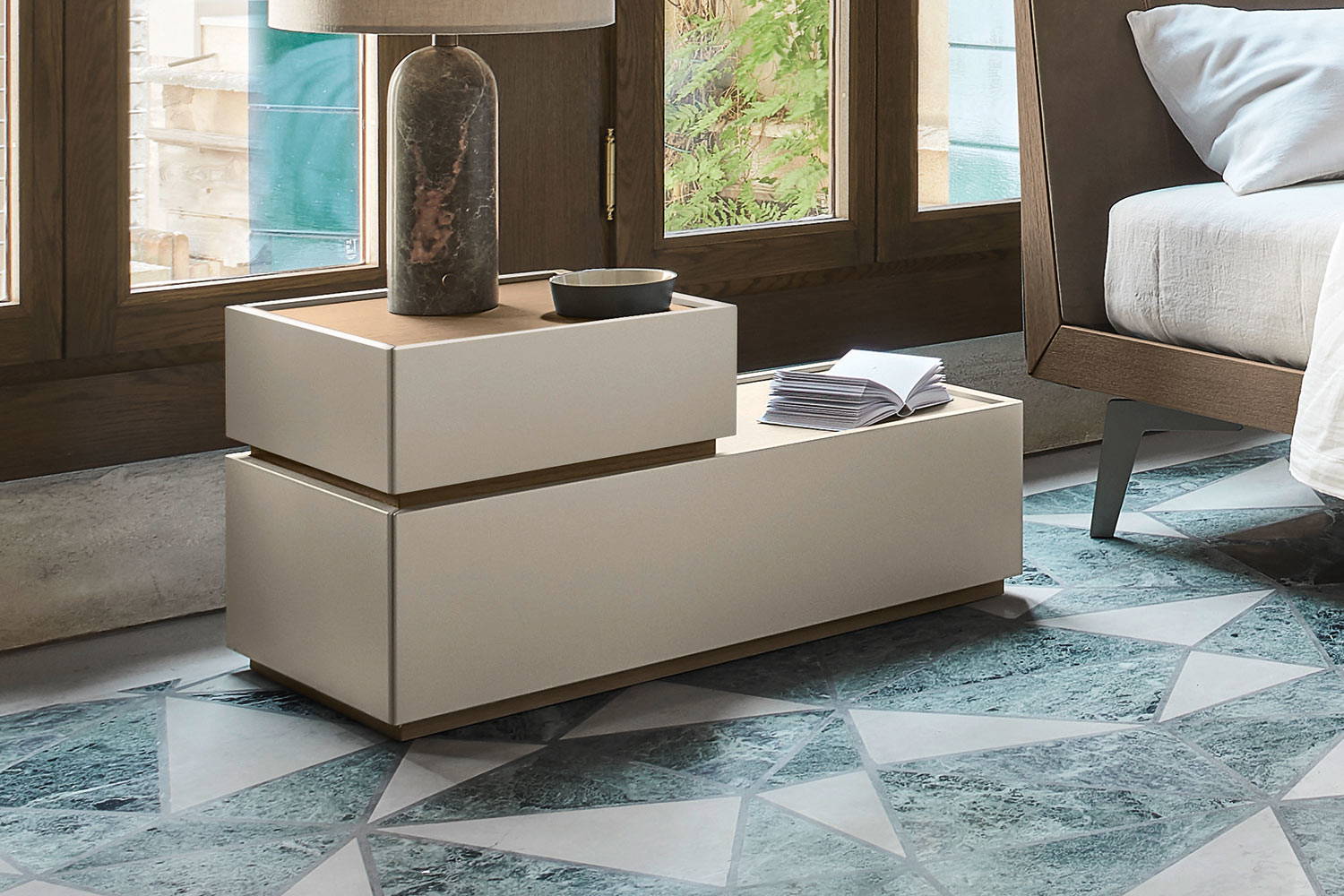 Cidori Offset Nightstand