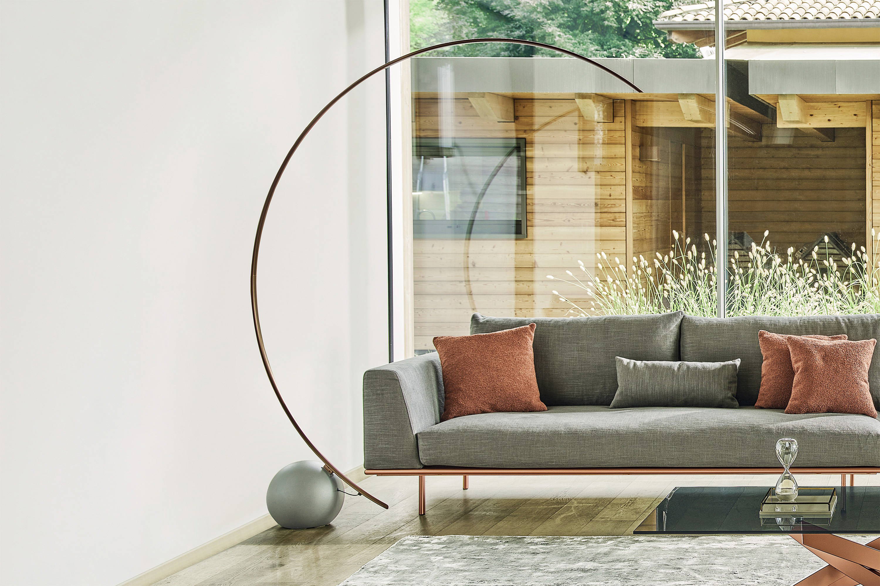 The Circle Floor lamp in Dark Brass and Natural concrete by Bontempi