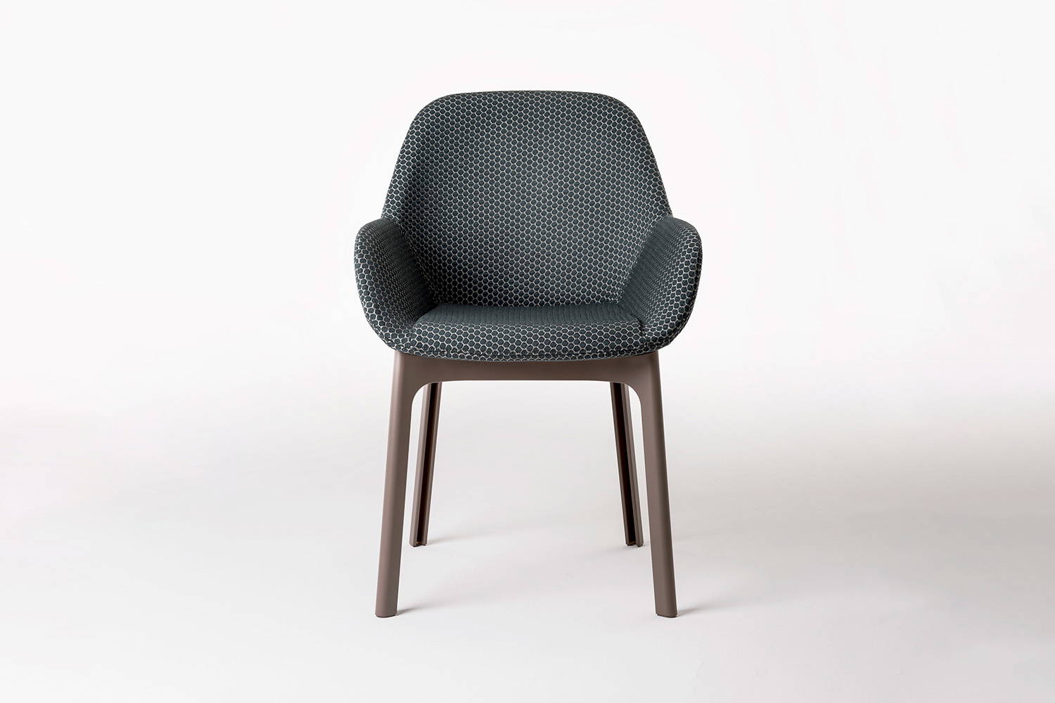 Clap Dining Chair by Kartell | room service 360°