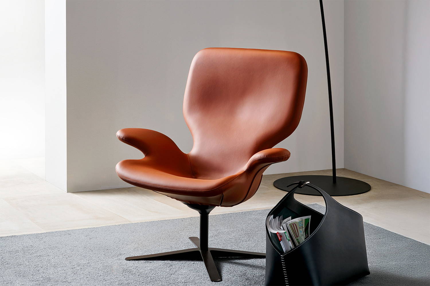 Presotto Clarke Swivel Armchair in leather