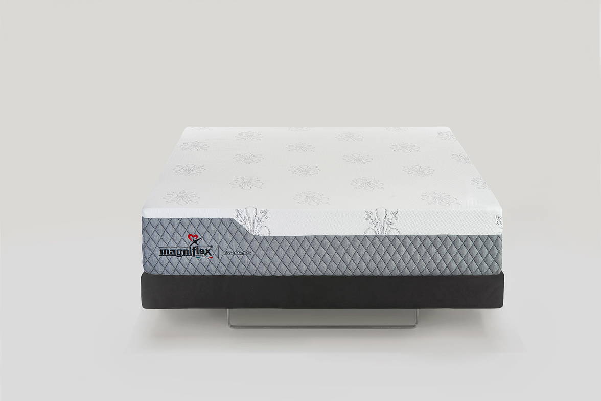 Classico Essential 12 Mattress from Magniflex Classico Essential 12 Mattress from Magniflex