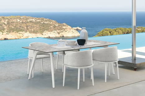 Cleo Alu dining table by Talenti