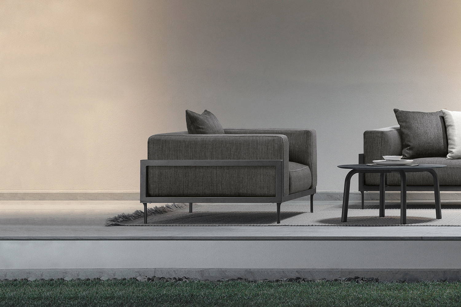 Cleo Alu Large Lounge Armchair