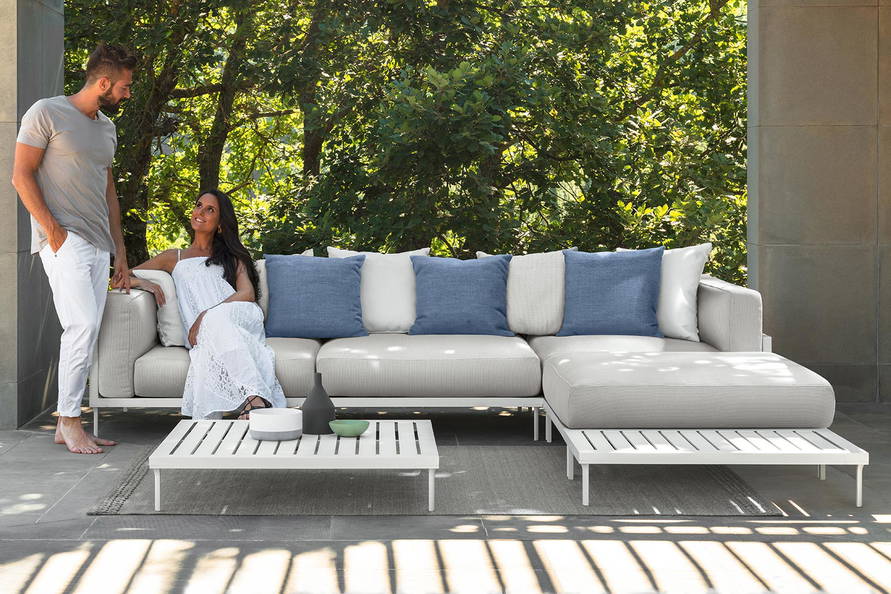 Cleo Alu Sectional Sofa with Chaise