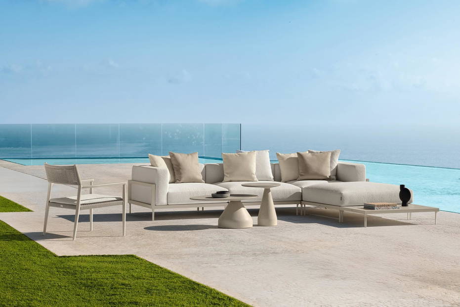 Cleo Soft Alu Sectional Sofa with Chaise