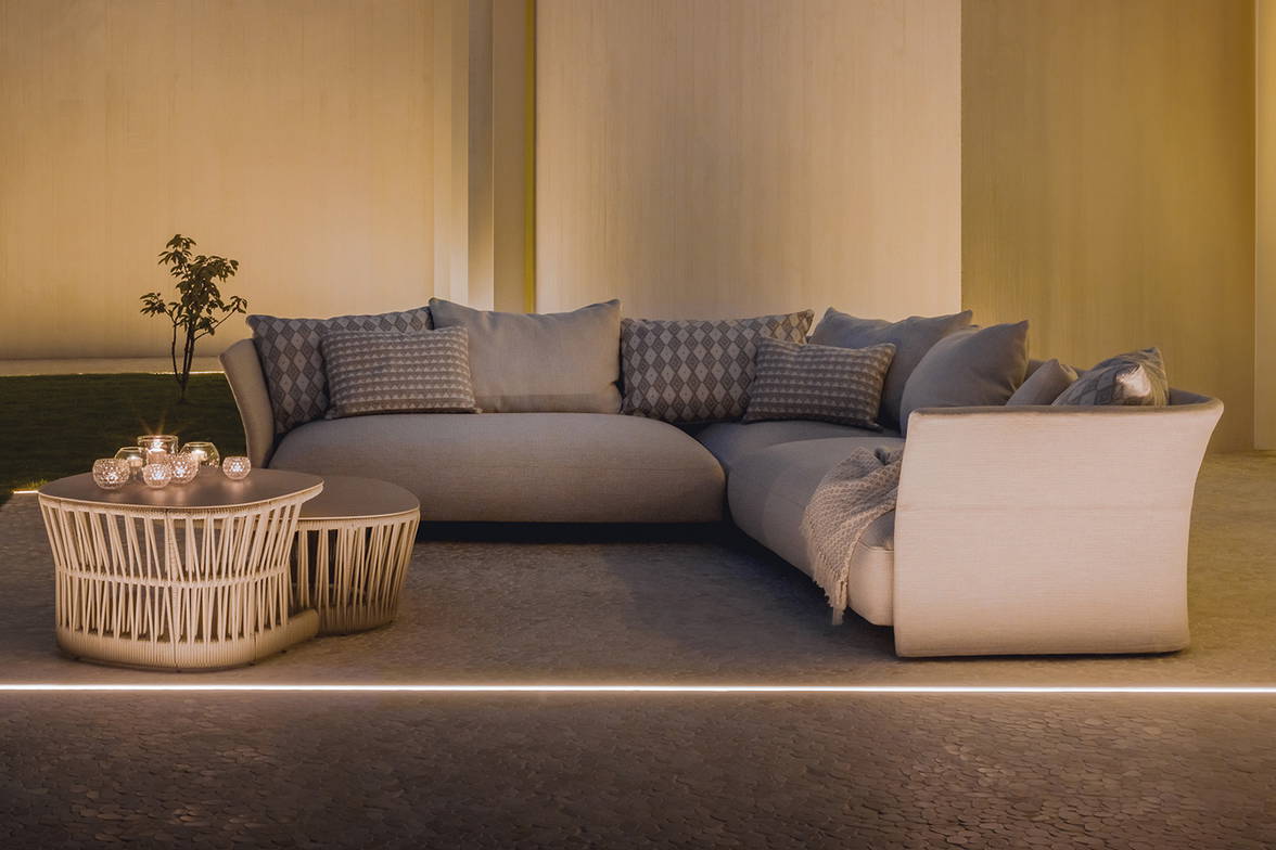 Cliff corner sectional sofa by Talenti Cliff corner sectional sofa by Talenti