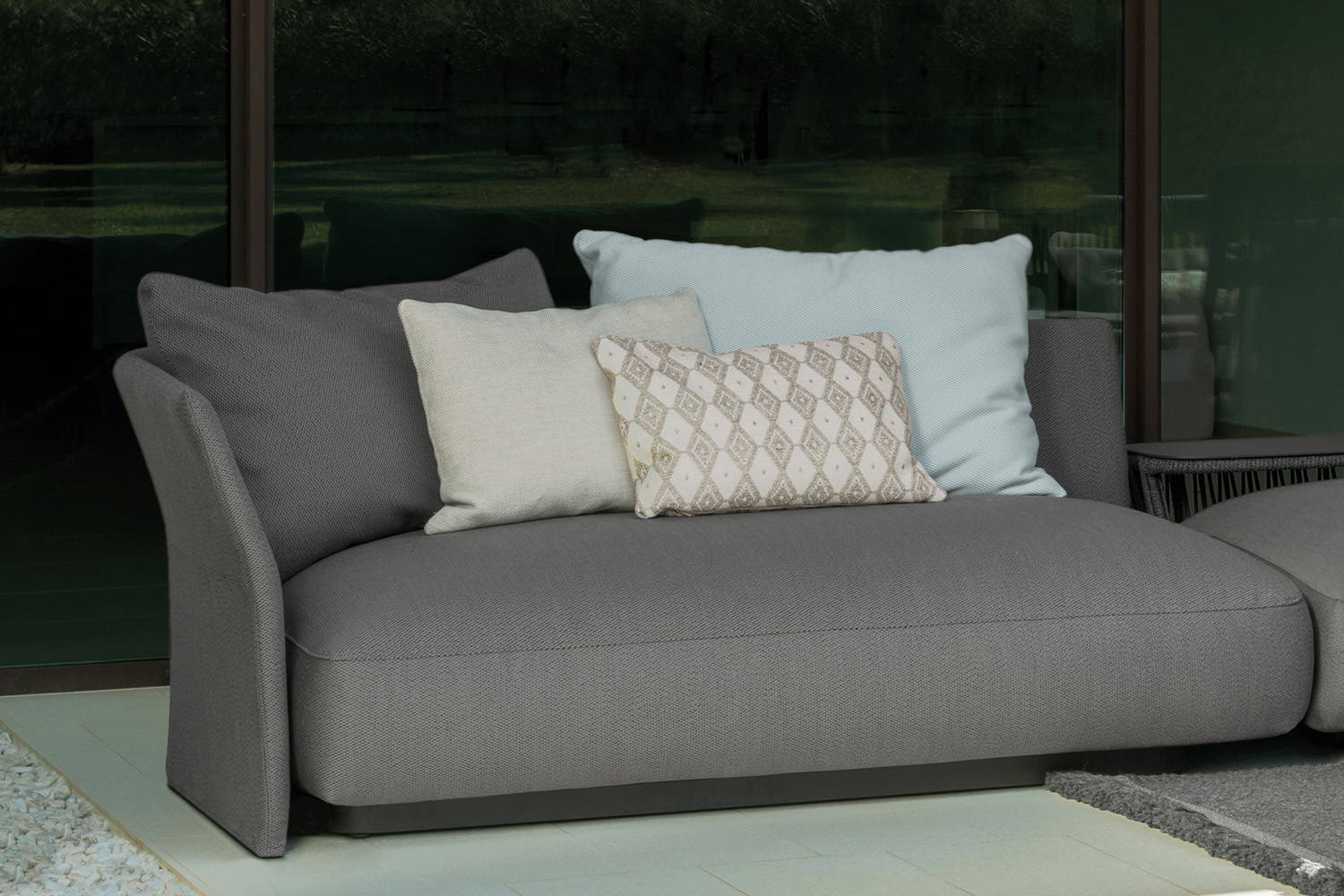 Cliff pillow by Talenti