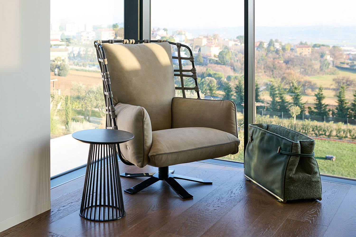 The Cocoon Swivel Armchair by Giuseppe Vigano for Gamma Arredamenti