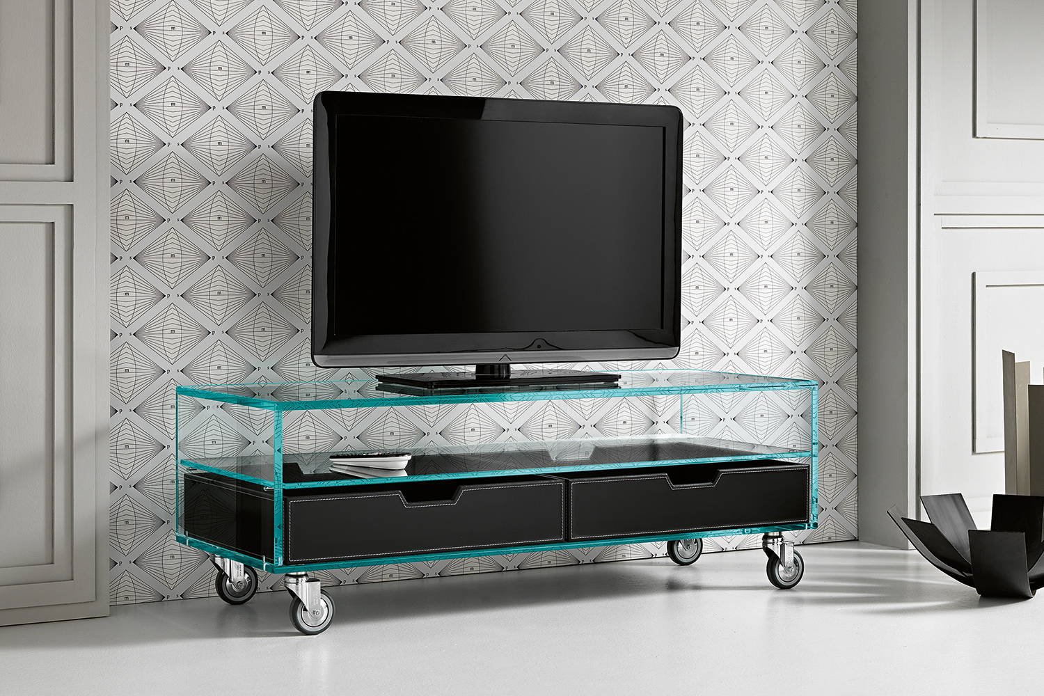 Tonelli Como TV Stand - Thumbnail 3