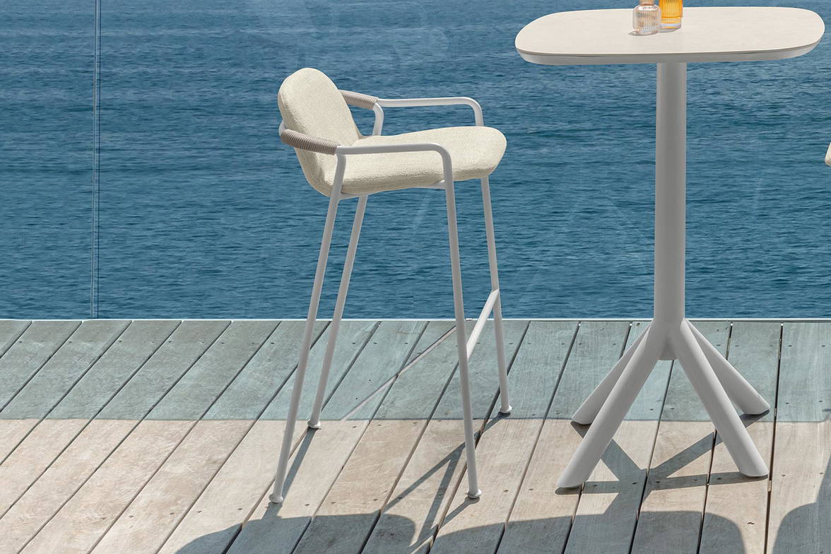 Coral bar stool by Talenti Coral bar stool by Talenti