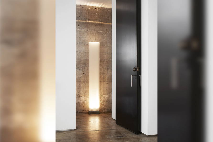 Cortina Floor Lamp