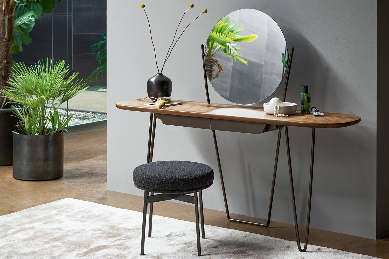 The Coseno Plus console table by  Mauro Lipparini for Bonaldo.