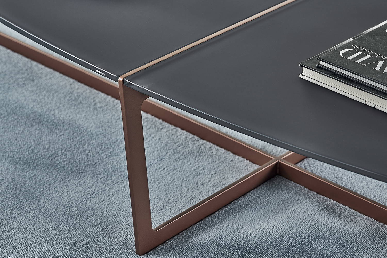 Cross Coffee Table by Bontempi Casa | room service 360°