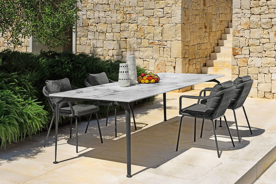 Cruise Alu Dining Table