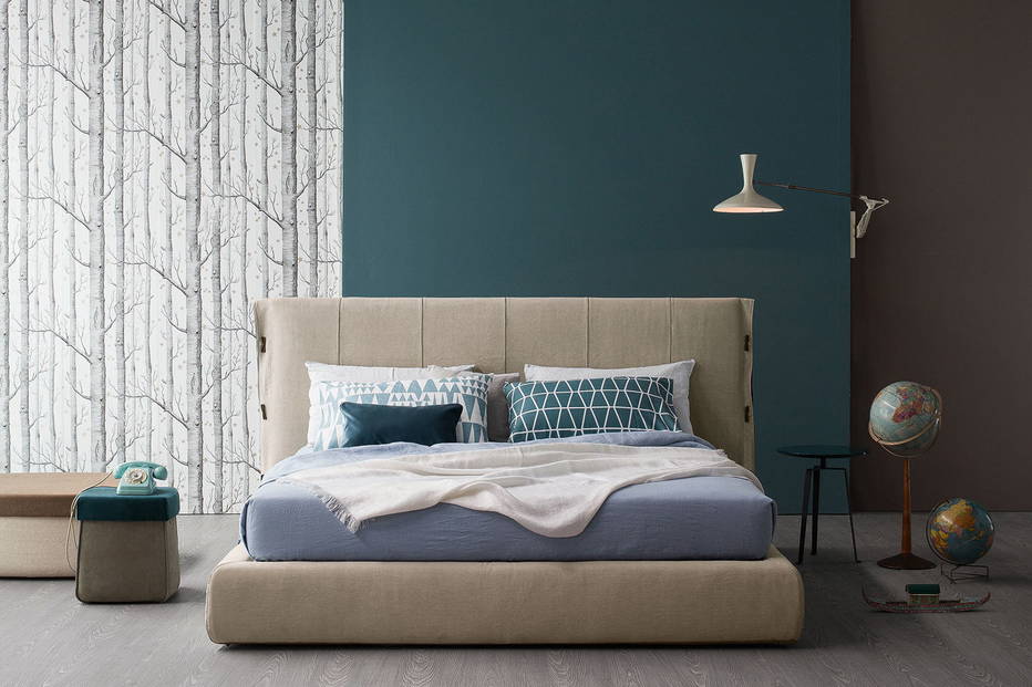 Cuff Plus bed by Bonaldo