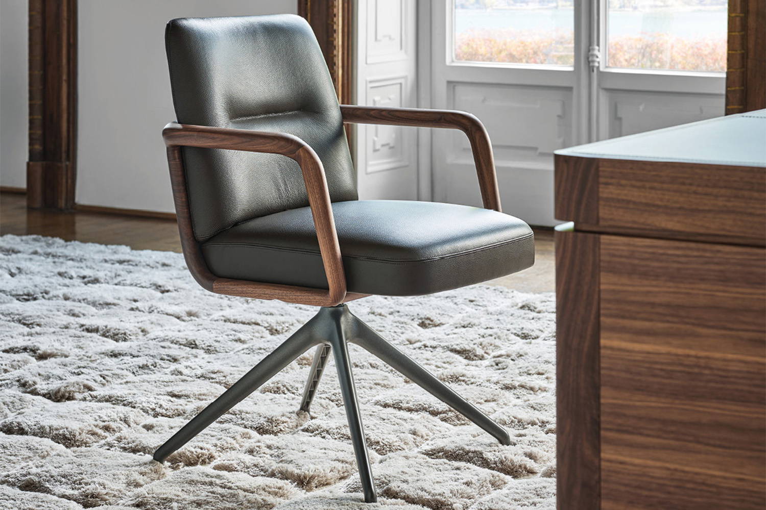 Cuna Low Back Office Chair designed by Emmanuel Gallina