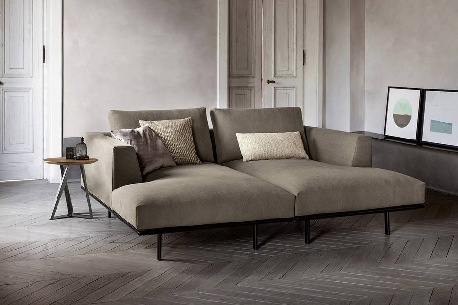 Dakota double chaise designed by Carlo Bimbi for Bontempi Casa