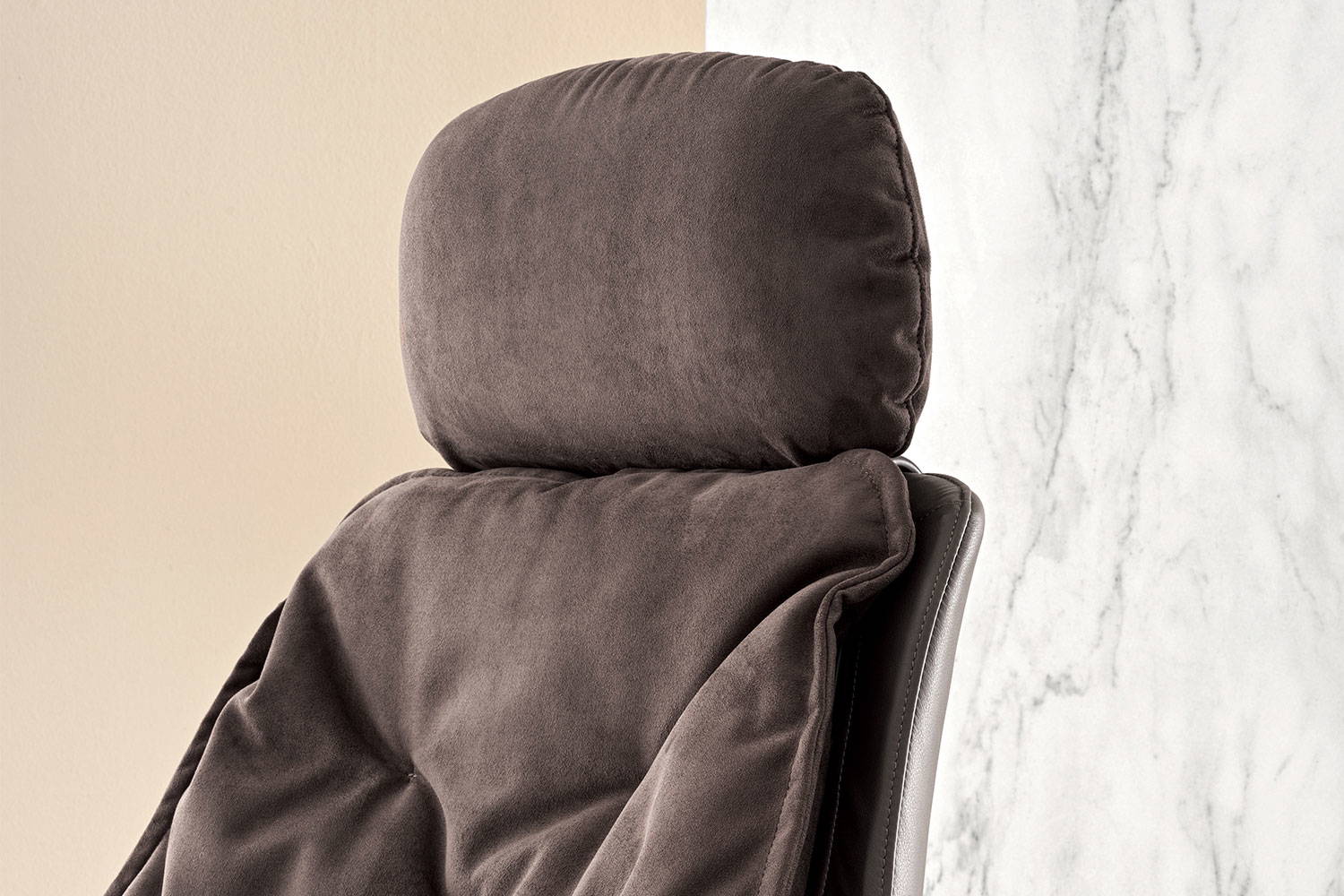 Daya armchair headrest by Marco Corti for Bontempi Casa