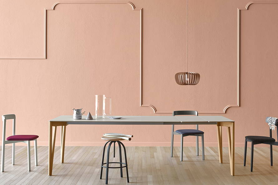 Decapo Extension Dining Table