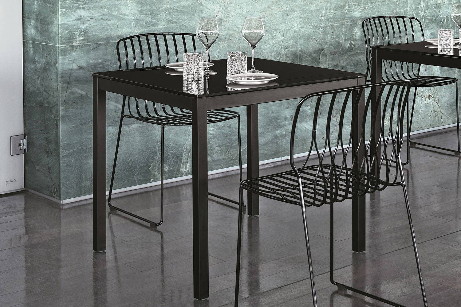 Diesis kitchen table with Galaxy dining chairs