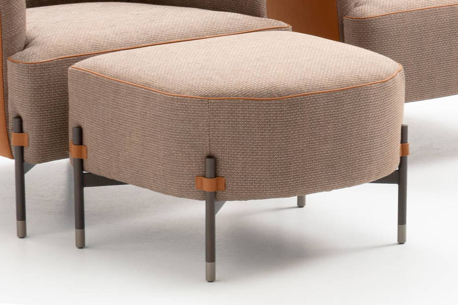 Close-up of the Diga footstool.