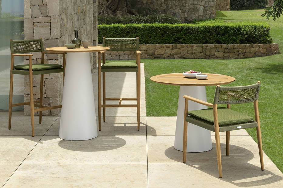 Dolcevita bistro tables by Talenti