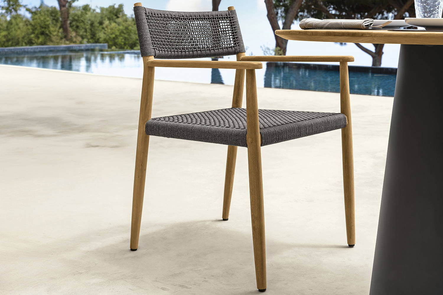 Dolcevita dining armchair by Talenti