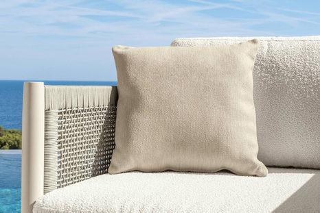 Dolcevita Alu Accent Pillow