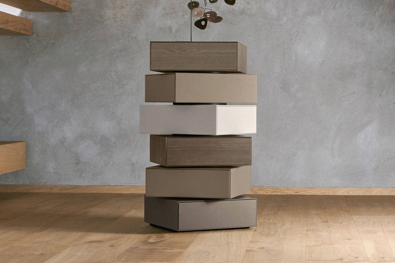 Domino Rotating Chest